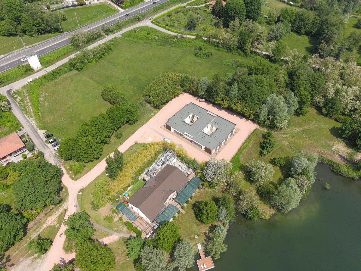 Aquasole Hotell Mercallo Exteriör bild