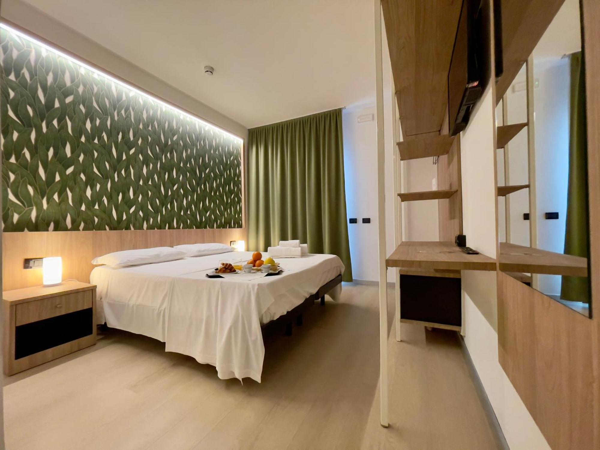 Aquasole Hotell Mercallo Exteriör bild